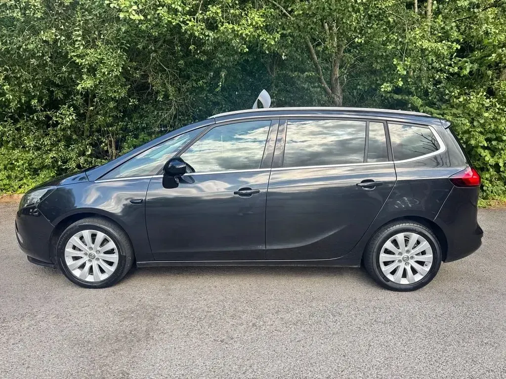 Used Vauxhall Zafira 140 HP (102 kW) 2016 Black MPV