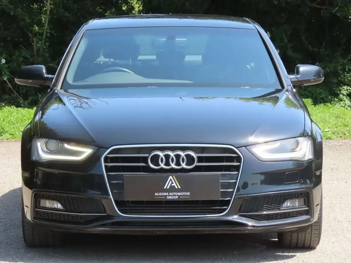 Used Audi A4 S-Line 150 HP (110 kW) 2014 Black Sedan