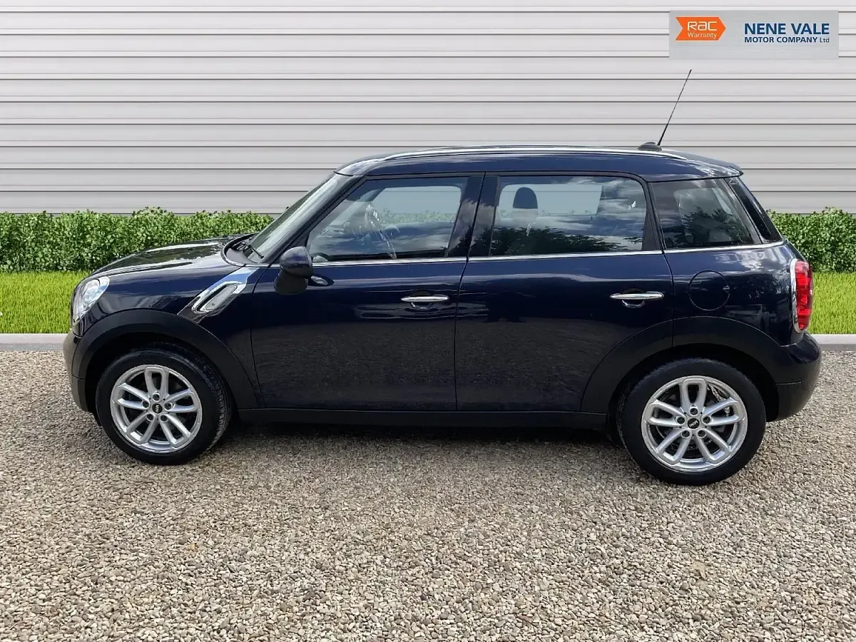 Used Mini Cooper 122 HP (89 kW) 2015 Blue Hatchback