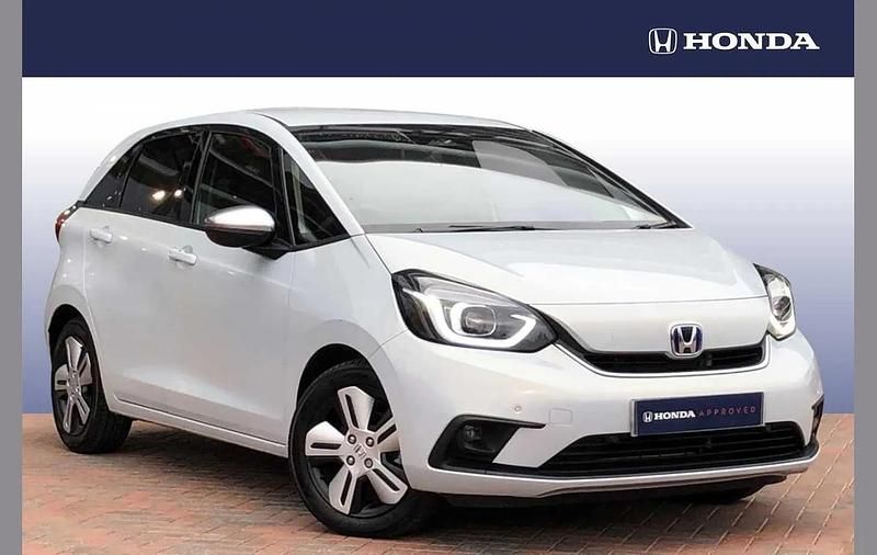 Used Honda Jazz Hybrid 109 HP (80 kW) 2023 Platinum white Hatchback