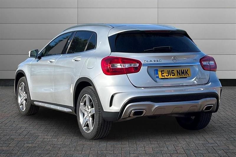 Used Mercedes GLA220 AMG line 170 HP (125 kW) 2015 Polar silver SUV