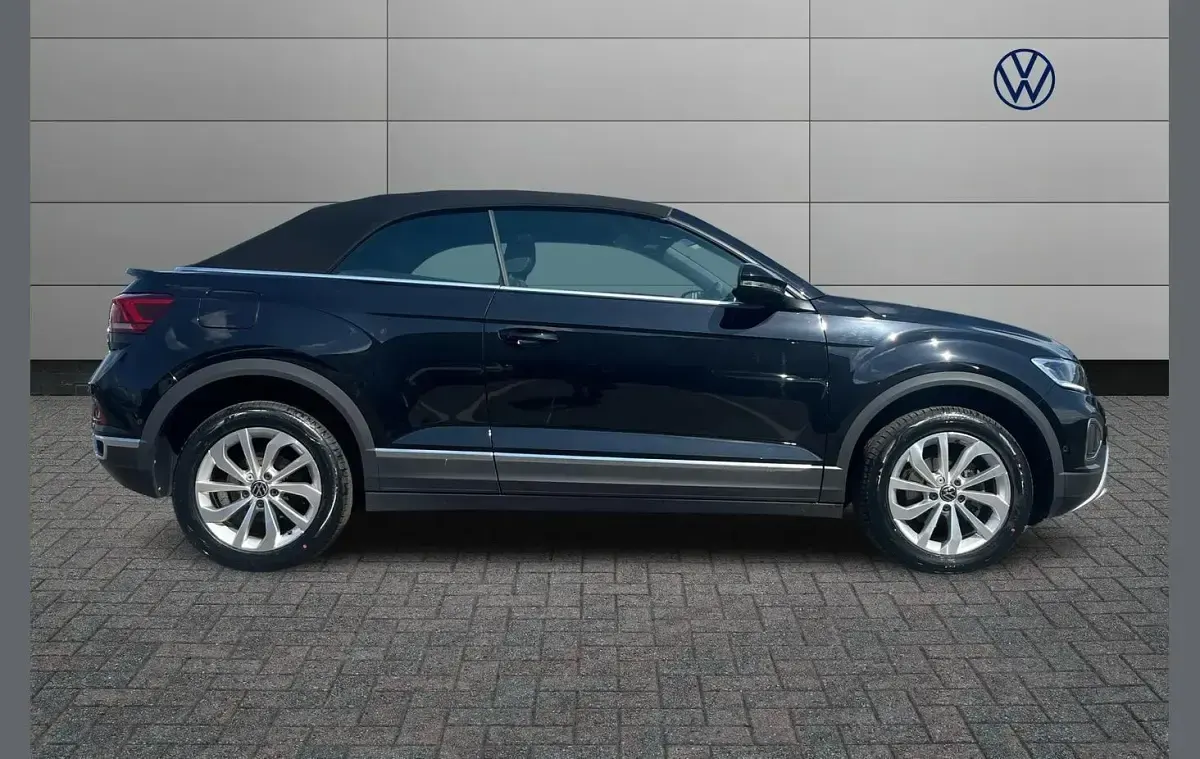 Used VW T-Roc Cabriolet Style 110 HP (80 kW) 2023 Black Cabriolet