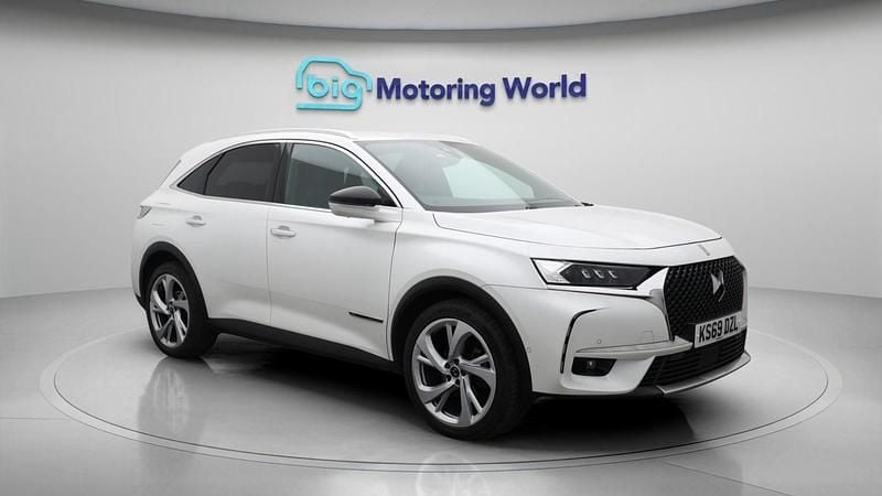 White Used 2019 DS Automobiles DS7 Crossback Prestige SUV | £16,300 (Fair price) - Image 1/4