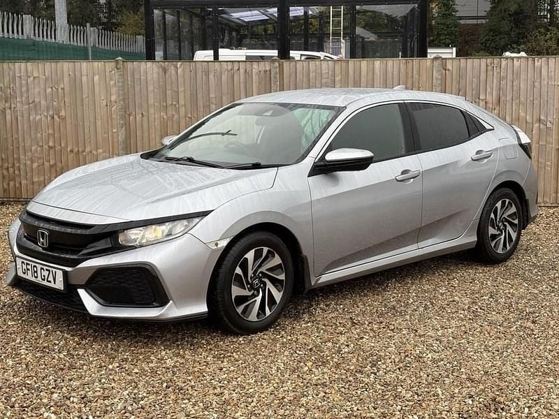 Used Honda Civic SE 129 HP (94 kW) 2018 Silver Hatchback