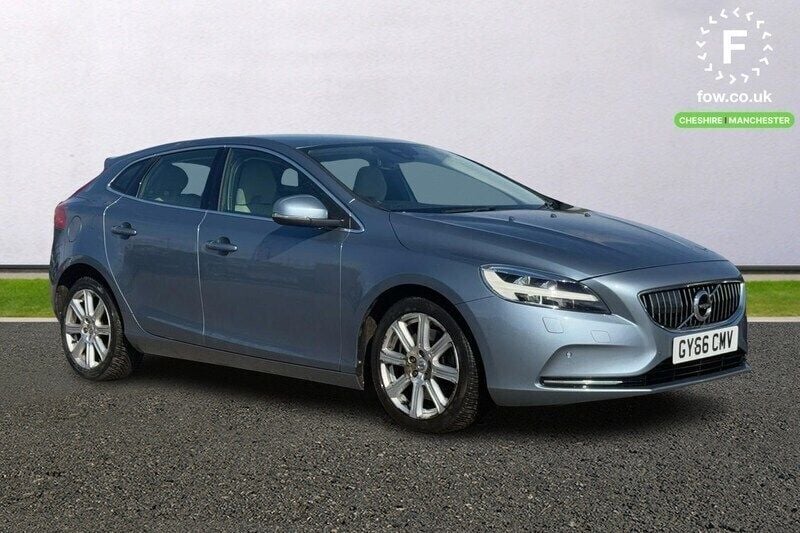 Blue Used 2016 Volvo V40 Inscription Estate | £10,699 (Good price) - Image 1/4