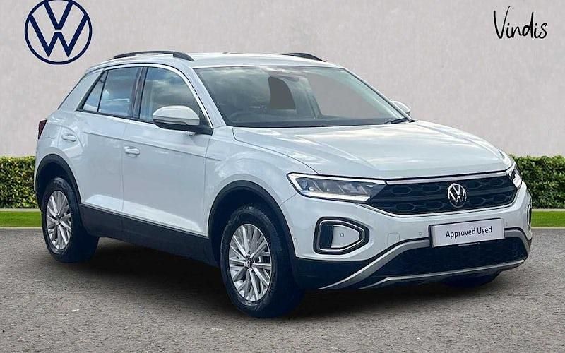 Used 2025 VW T-Roc Life SUV | £19,835 (Good price) - Image 1/4