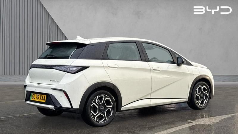 Used BYD Dolphin Comfort 150 kW (204 HP) 2025 Solid  cream white Hatchback