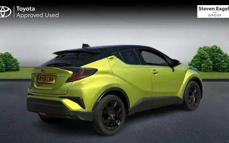 Used Toyota C-HR Edition 122 HP (89 kW) 2019 Green SUV