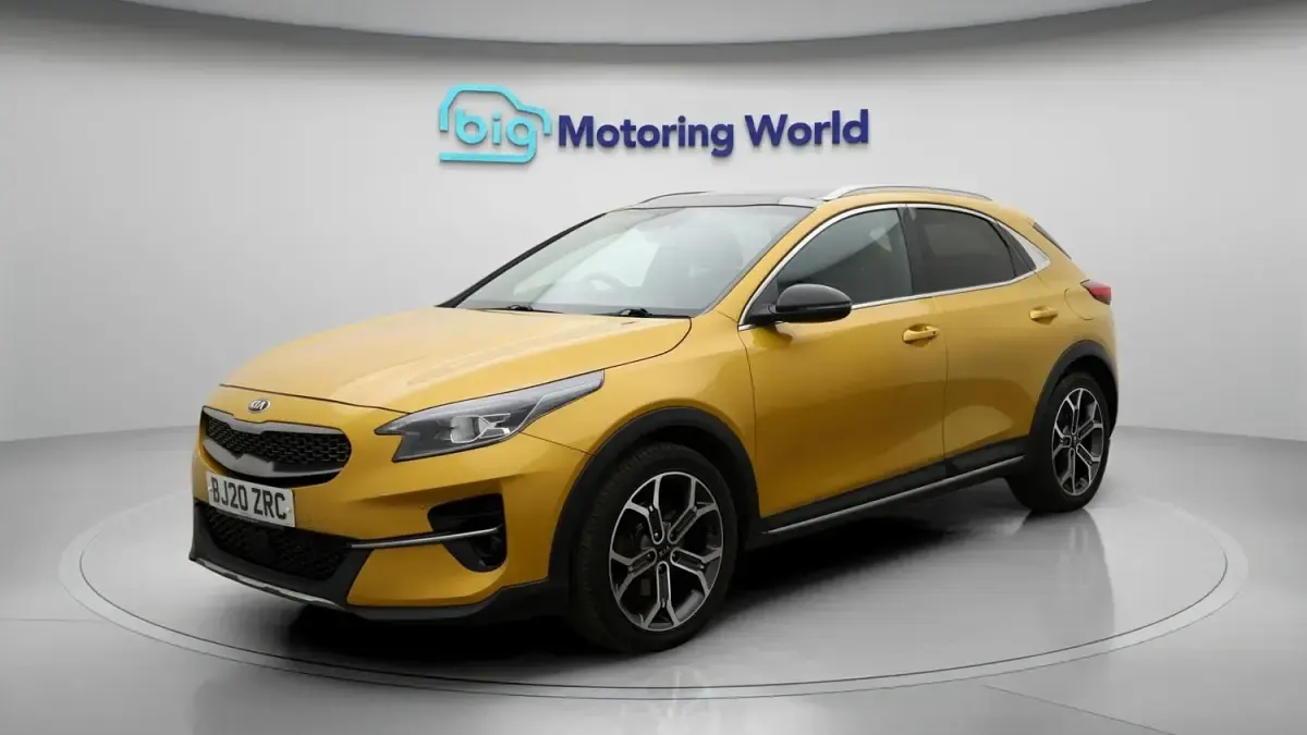 Usado Kia XCeed First Edition 138 HP (101 kW) 2020 Amarelo SUV