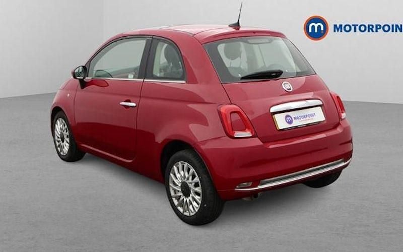 Usado Fiat 500 Lounge 69 HP (50 kW) 2018 Vermelho Citadino
