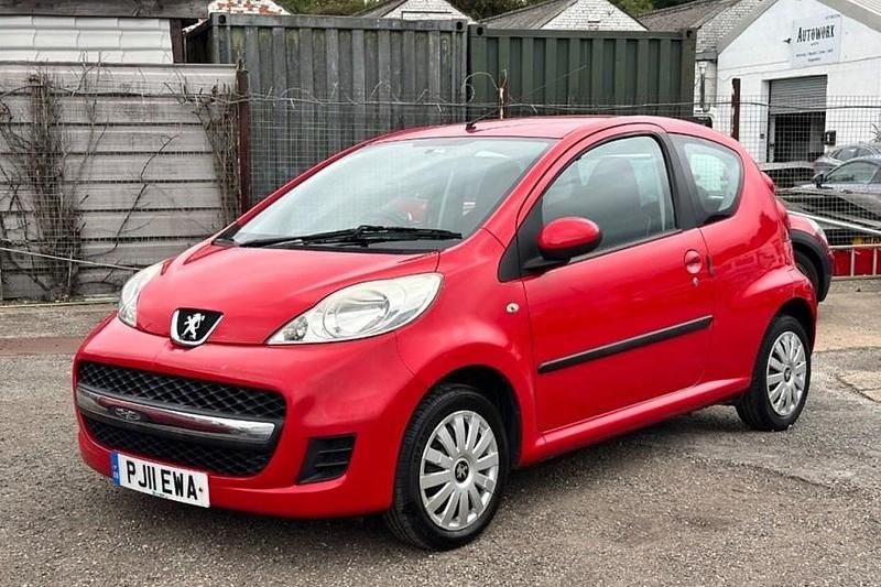 Red Used 2011 Peugeot 107 Hatchback | £2,795 (Fair price) - Image 1/1