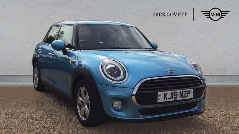 Blue Used 2019 Mini Cooper Classic Hatchback | £13,995 (Fair price) - Image 1/4