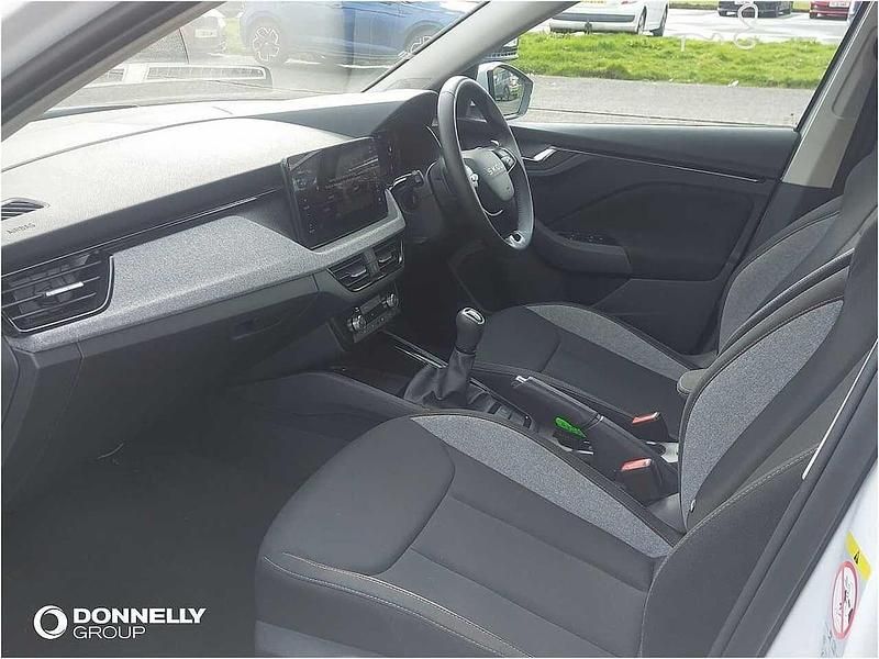 Begagnad Skoda Kamiq SE 70 HK (51 kW) 2025 Vit SUV