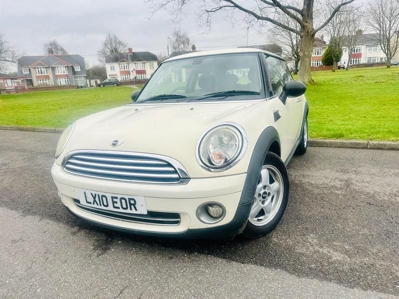 White Used 2010 Mini ONE Hatch Hatchback | £2,995 (Fair price) - Image 1/4