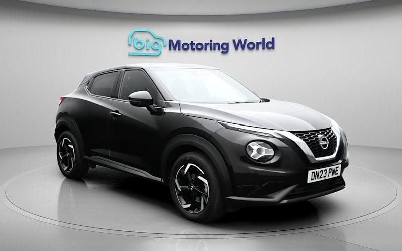 Used Nissan Juke N-Connecta 114 HP (83 kW) 2023 Black SUV