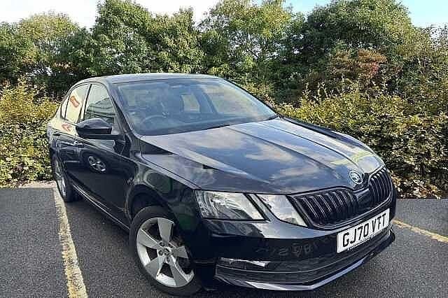 Black magic pearl effect Used 2020 Skoda Octavia SE Hatchback | £15,990 (Fair price) - Image 1/4