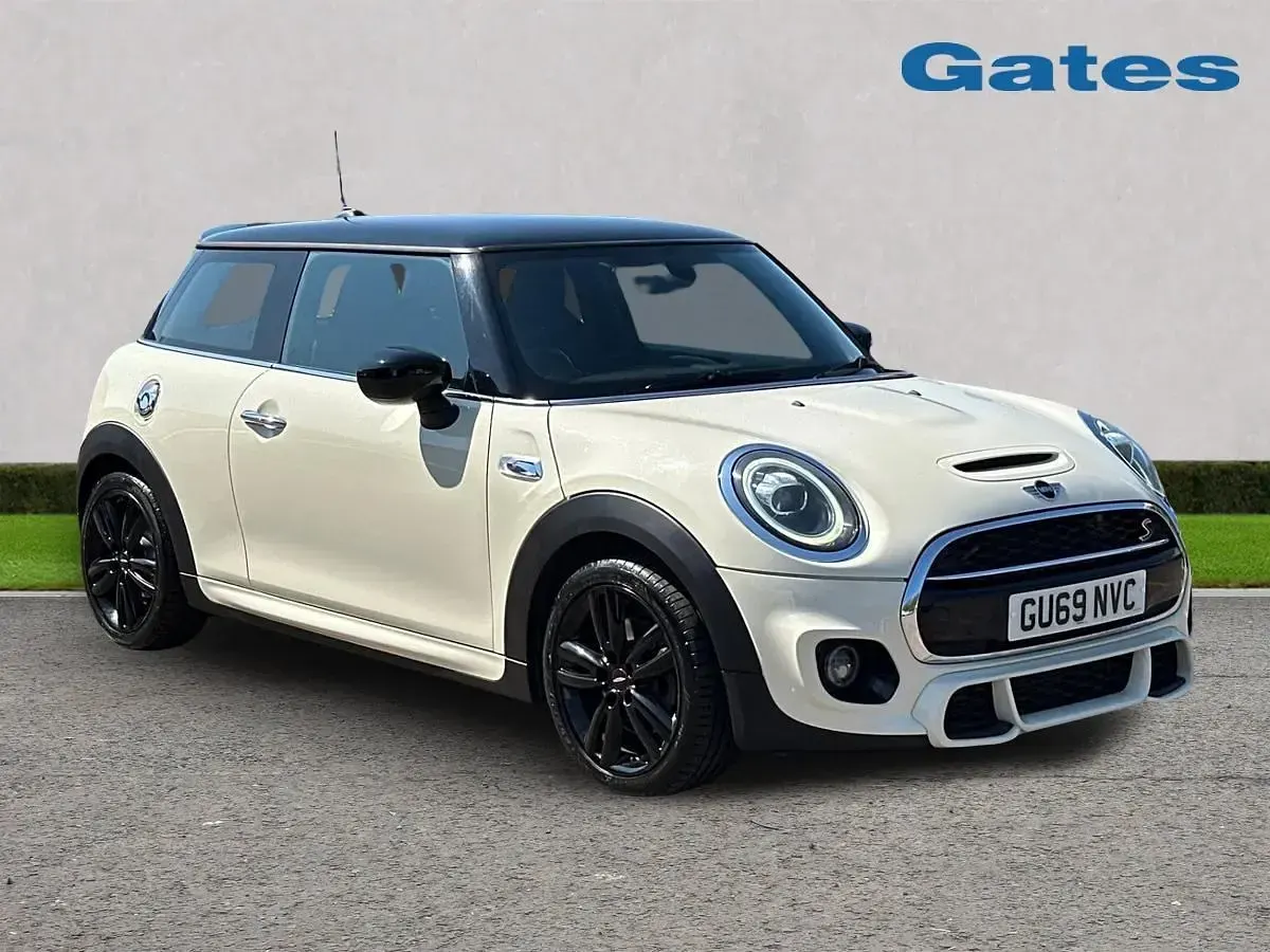 Begagnad Mini Cooper S Hatch 2019 Vit Halvkombi