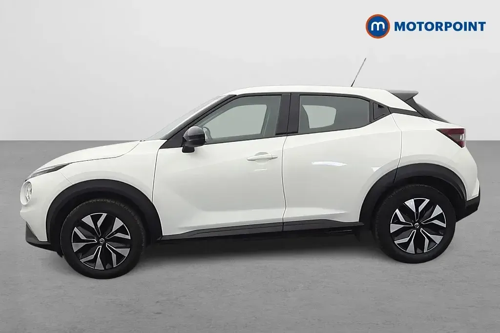 Used Nissan Juke Acenta 114 HP (83 kW) 2022 White SUV