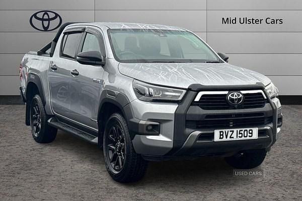 Used Toyota HiLux 201 HP (147 kW) 2024 Silver Pickup