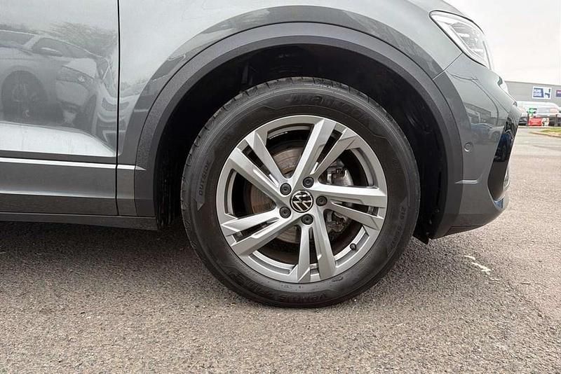 Used VW T-Roc R-line 150 HP (110 kW) 2025 Grey SUV