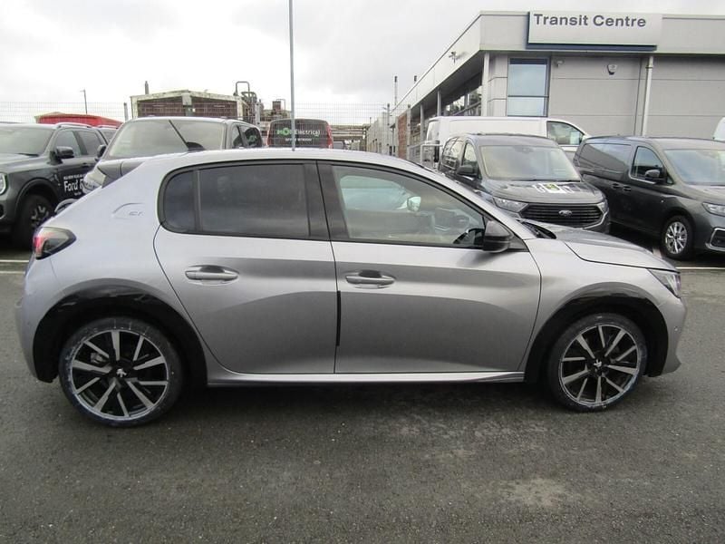 Used Peugeot 208 Premium 75 HP (55 kW) 2022 Grey Hatchback