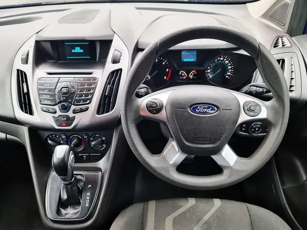 Usado Ford Tourneo Connect Zetec 2017 Azul Monovolume