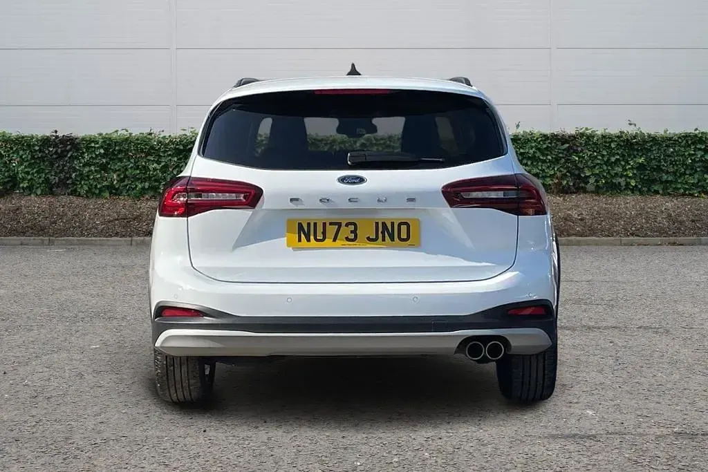 Used Ford Focus Active X 125 HP (91 kW) 2023 White Estate