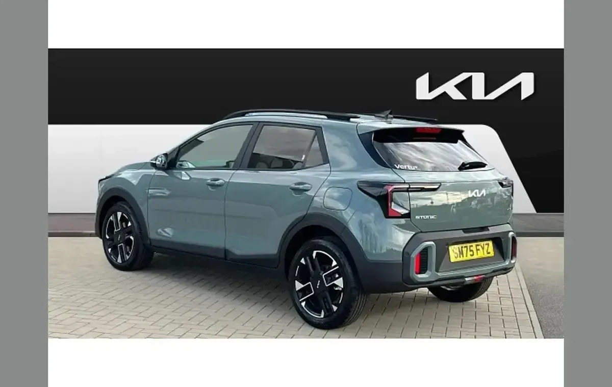 New Kia Stonic GT-Line 113 HP (83 kW) 2025 Green SUV
