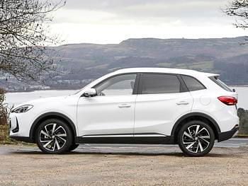 New MG ZS Trophy 196 HP (144 kW) 2025 White SUV