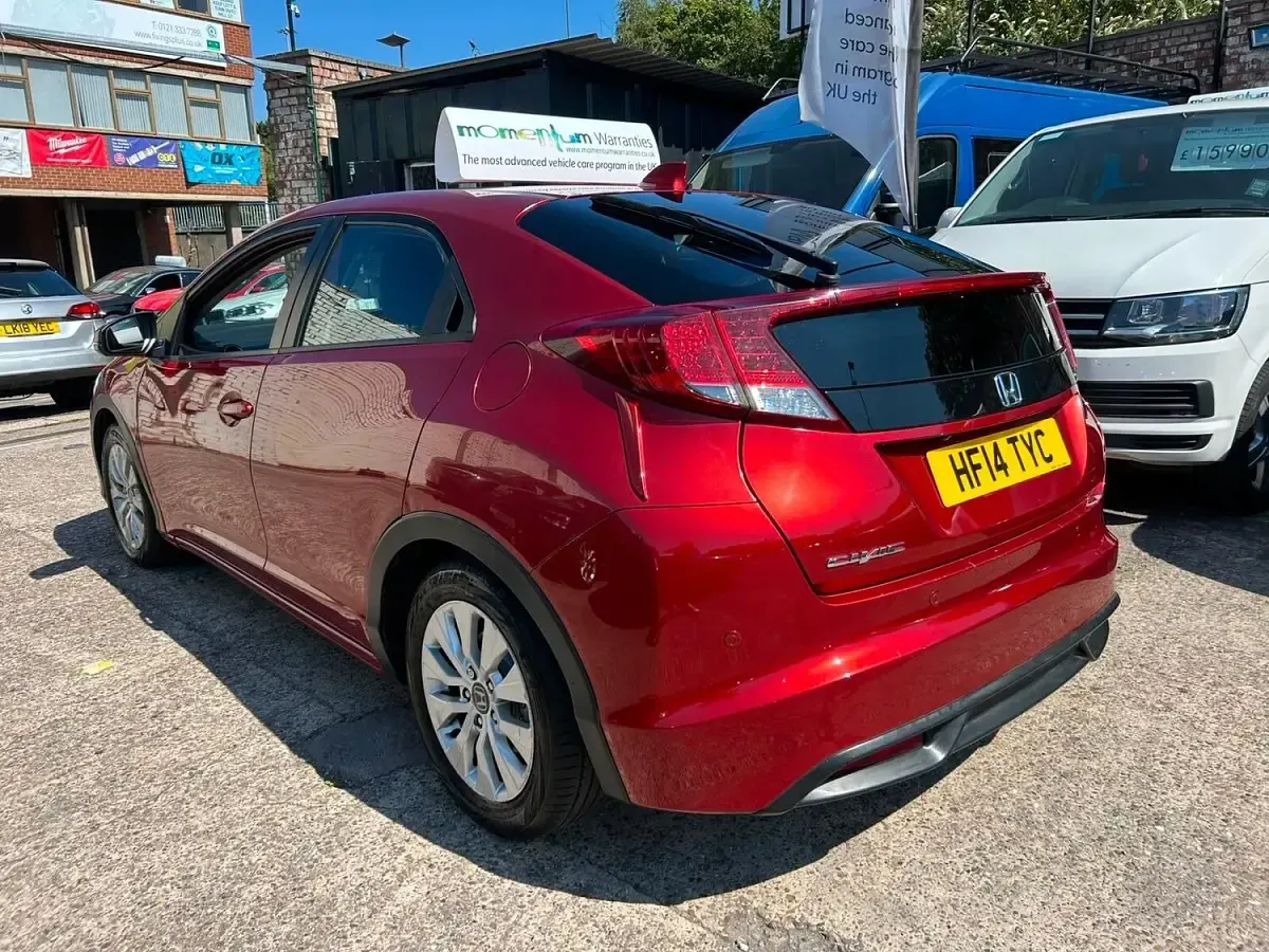 Used Honda Civic SE Plus 120 HP (88 kW) 2014 Red Hatchback