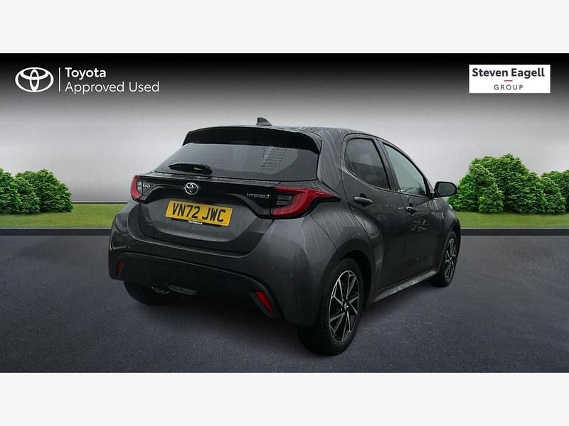 Used Toyota Yaris Hybrid Design 2022 Grey Hatchback