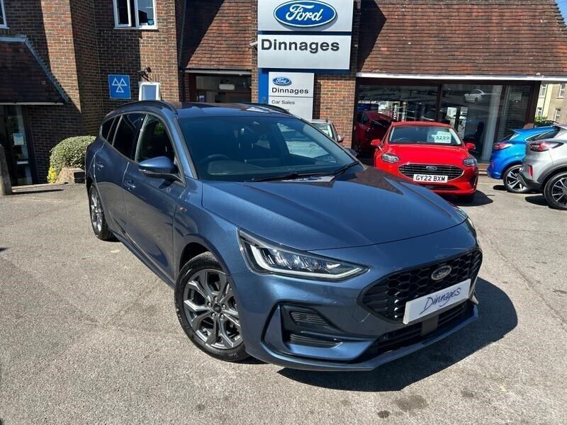 Chrome blue Used 2024 Ford Focus ST-Line Estate | £19,000 (Fair price) - Image 1/4