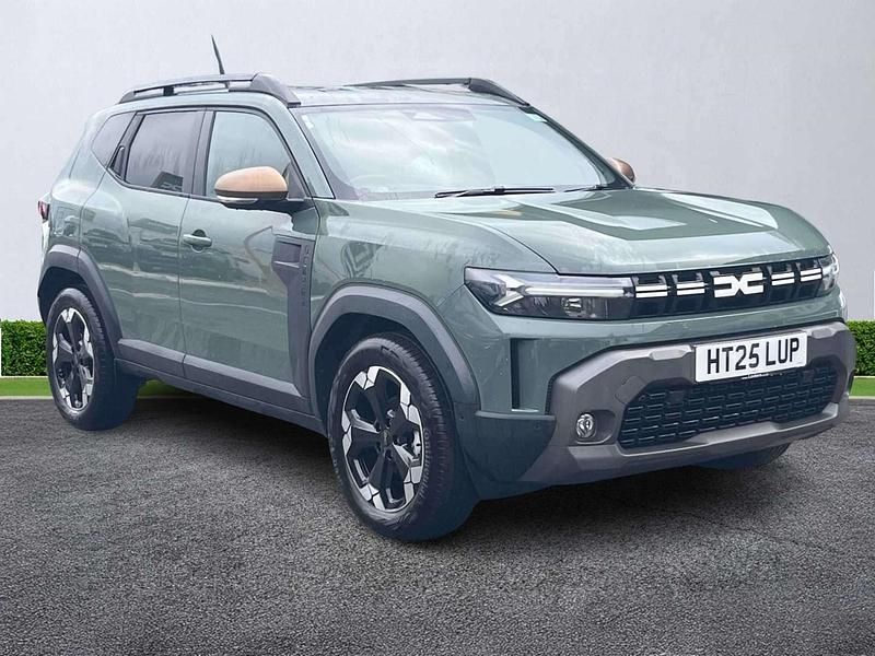 Used Dacia Duster Extreme 130 HP (95 kW) 2025 Green Hatchback