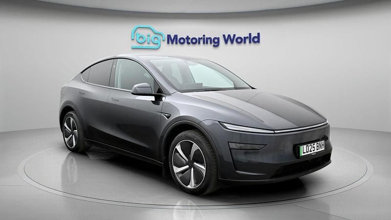 Used Tesla Model Y RWD 286 kW (389 HP) 2025 Grey SUV