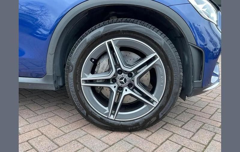 Used Mercedes GLC220 AMG line 194 HP (142 kW) 2020 Blue SUV