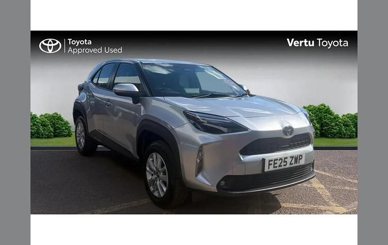 Used Toyota Yaris Cross 116 HP (85 kW) 2025 Silver SUV