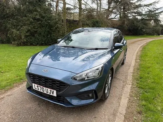 Used Ford Focus ST-Line 155 HP (114 kW) 2020 Blue Hatchback