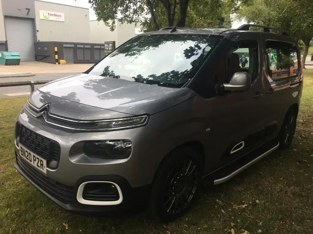 Used Citroën e-Berlingo Feel 100 HP (73 kW) 2020 Grey MPV