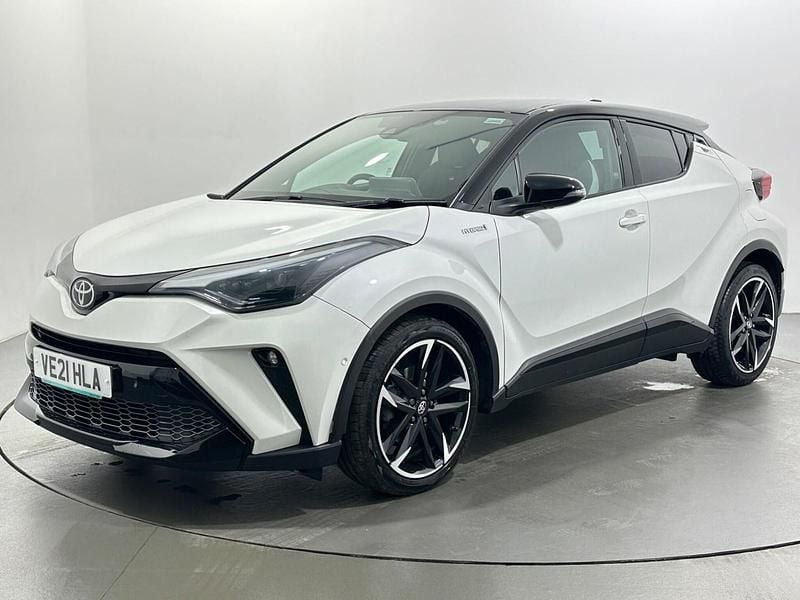 Used Toyota C-HR Sport 122 HP (89 kW) 2021 White SUV