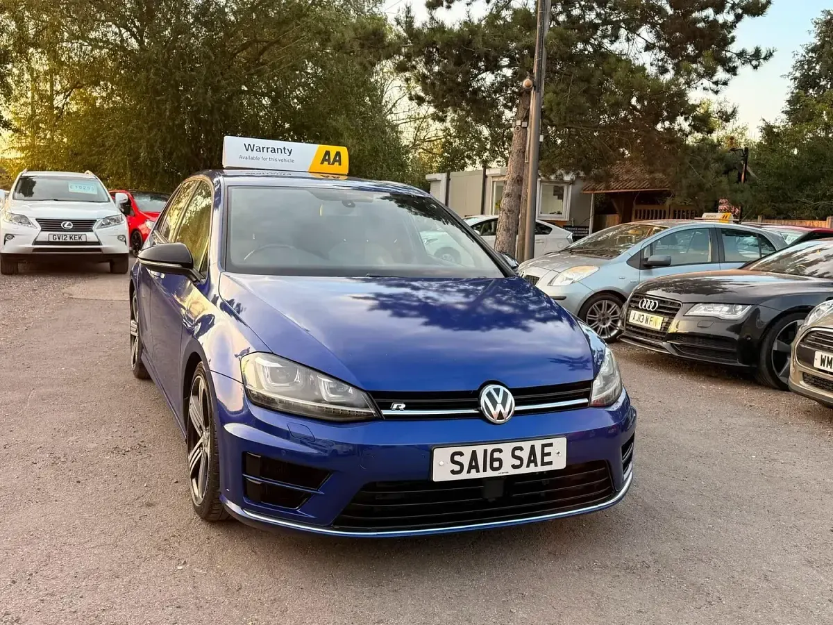 Used VW Golf VII R 300 HP (220 kW) 2016 Blue Hatchback
