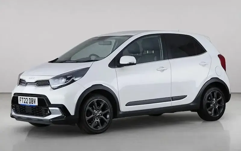 Used Kia Picanto X-Line 67 HP (49 kW) 2022 White Hatchback