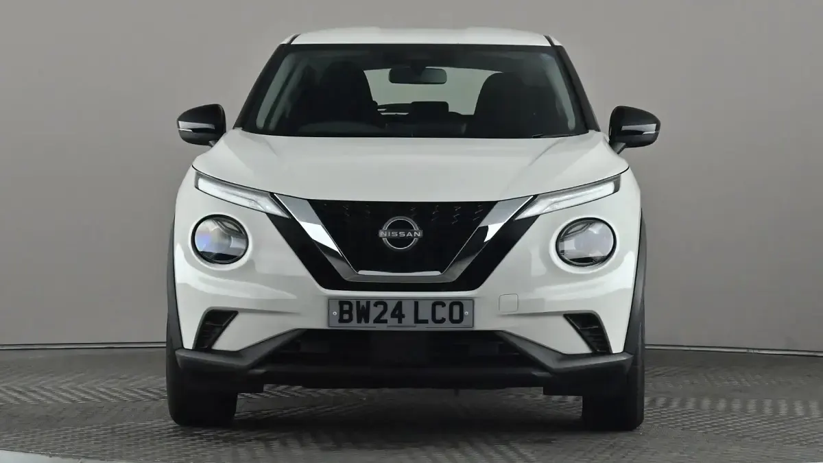 Used Nissan Juke Acenta Premium 114 HP (83 kW) 2024 White SUV
