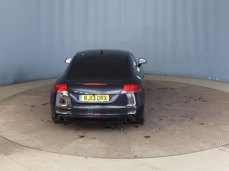 Begagnad Audi TT Black Edition 170 HK (125 kW) 2013 Svart Sportkupé