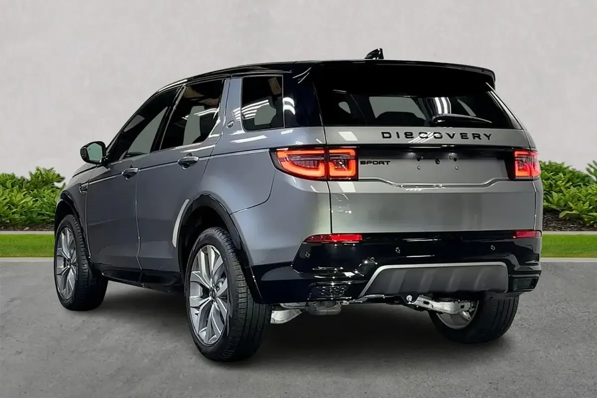 New Land Rover Discovery 5 HSE Dynamic 204 HP (150 kW) 2026 Grey SUV