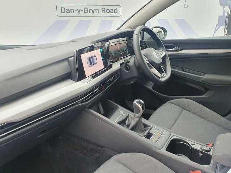 Used VW Golf VII Life 150 HP (110 kW) 2021 Silver Hatchback