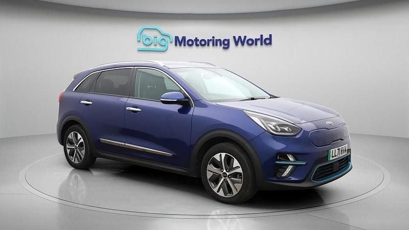 Used Kia e-Niro 147 kW (201 HP) 2022 SUV