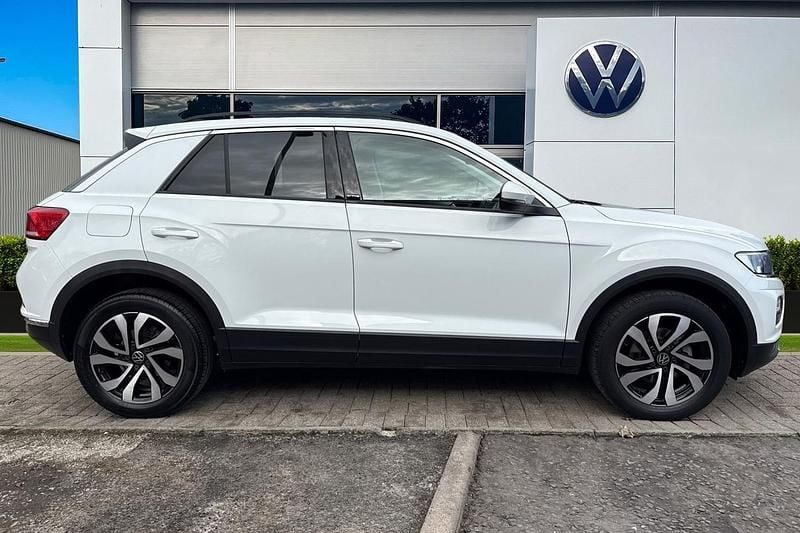 Used VW T-Roc Active 110 HP (80 kW) 2022 White SUV