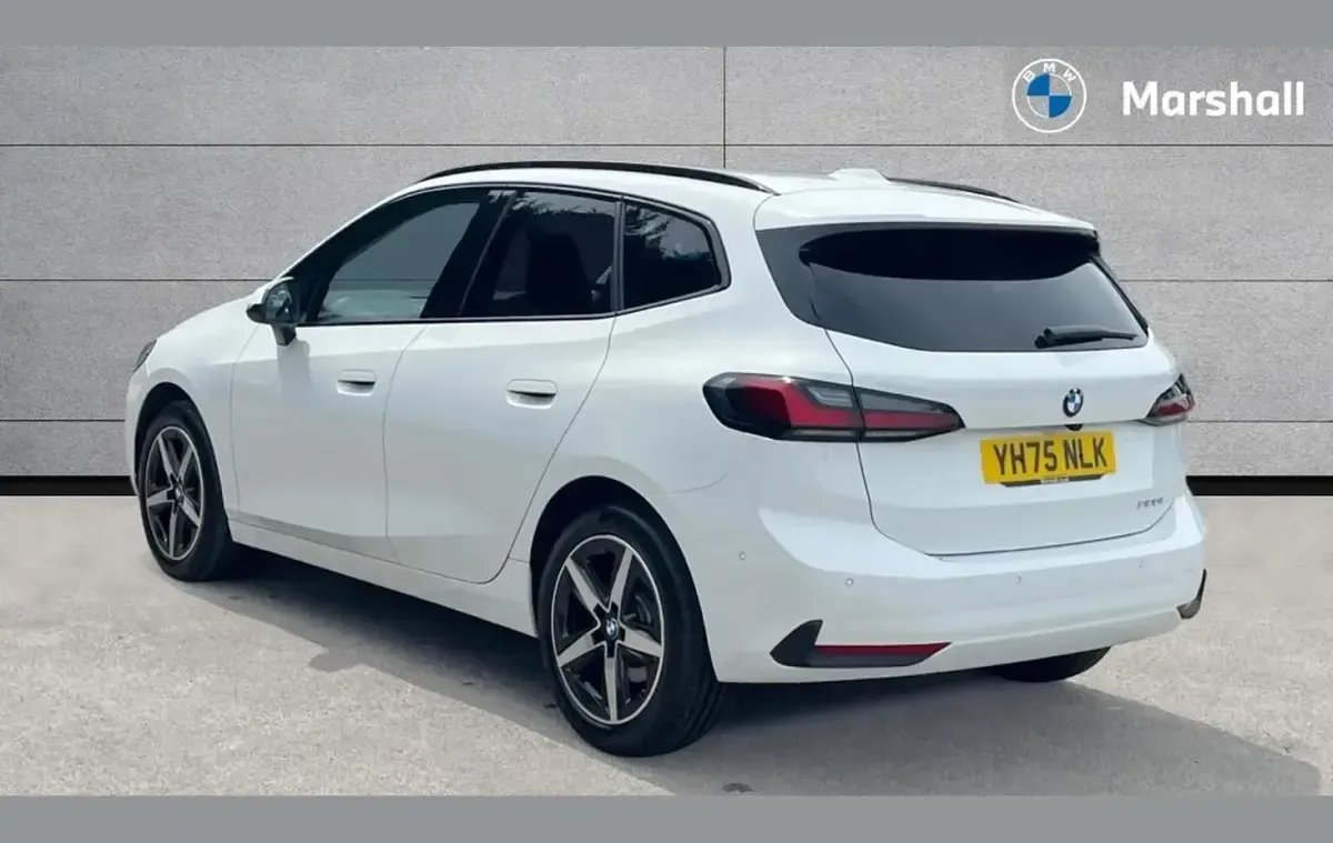Used BMW 220 Sport Line 154 HP (113 kW) 2025 White Hatchback