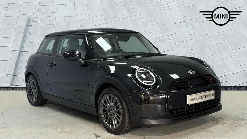 Used Mini Cooper S Hatch 201 HP (147 kW) 2024 Black Hatchback