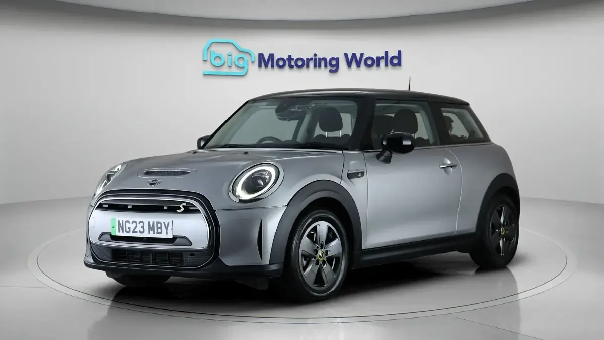 Used Mini Cooper SE Hatch 133 kW (181 HP) 2023 Hatchback